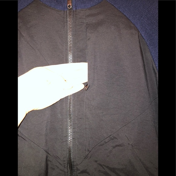 Lululemon men jacket. B1 - Picture 3 of 9